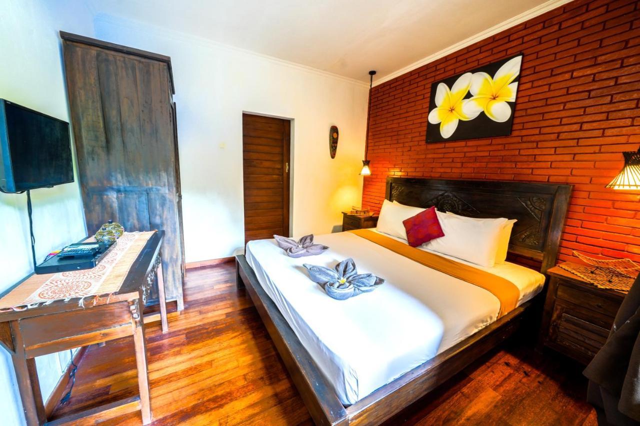 Villa Sanket - Kuta - 6 Bedrooms - 6 Bathrooms - Great Location Exterior photo